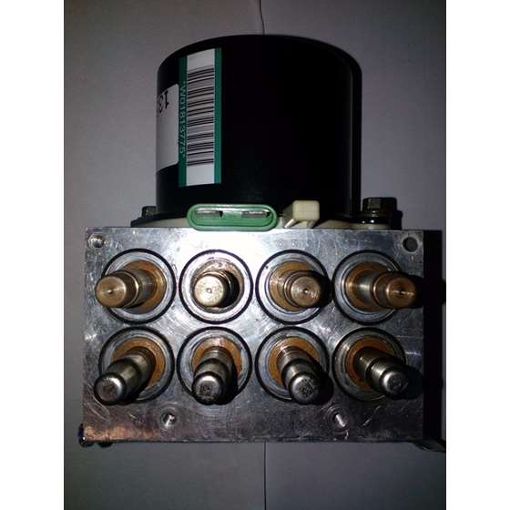 Ford Part No.: 7L2Z-2C215-A