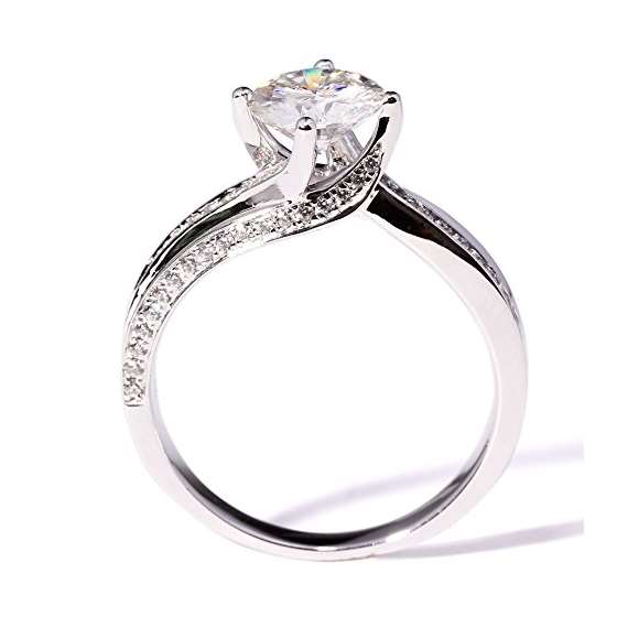 1.5 Carat Moissanite Wedding Ring With Natural Dia